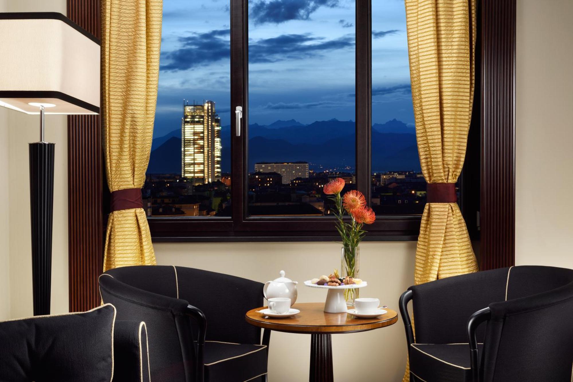 Junior Suite with City View,1209305389:JPEG